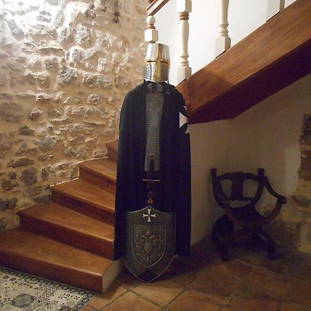 Logis De La Meschaussee, Dans Donjon Du Xie Siecle Canet Kültér fotó